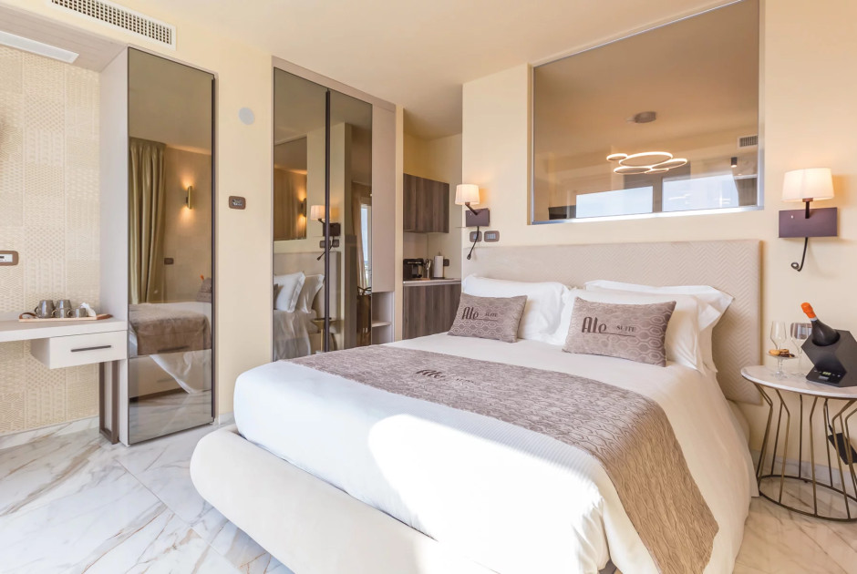 media.Slide-Taurus-Scorpio_2Hotel-Arizona-Riccione