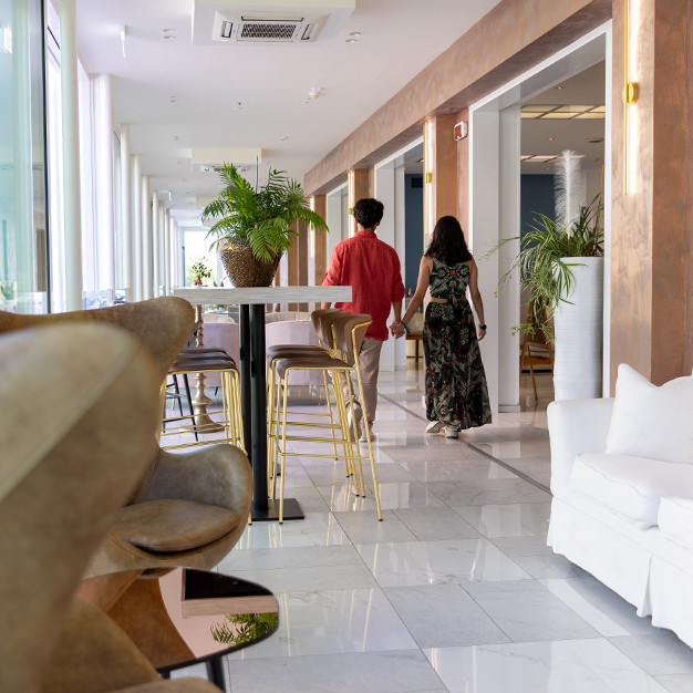 media.extra-content-home