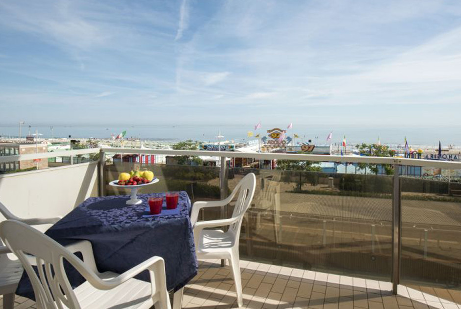 media.Camere-Superior-Fronte-Mare_1Hotel-Arizona-Riccione