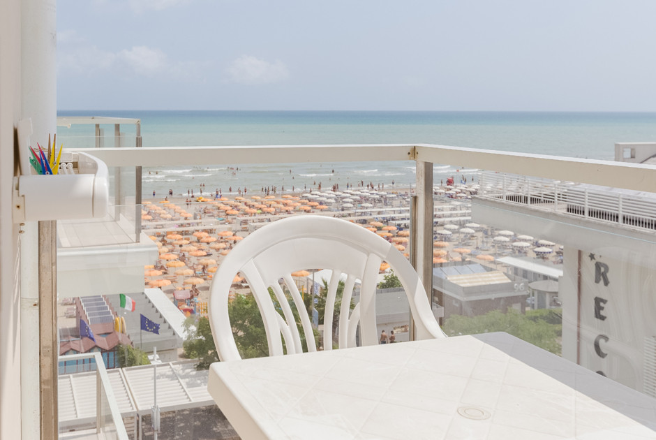 media.Camere-PrestigeVistaMare_4-Hotel-Arizona-Riccione