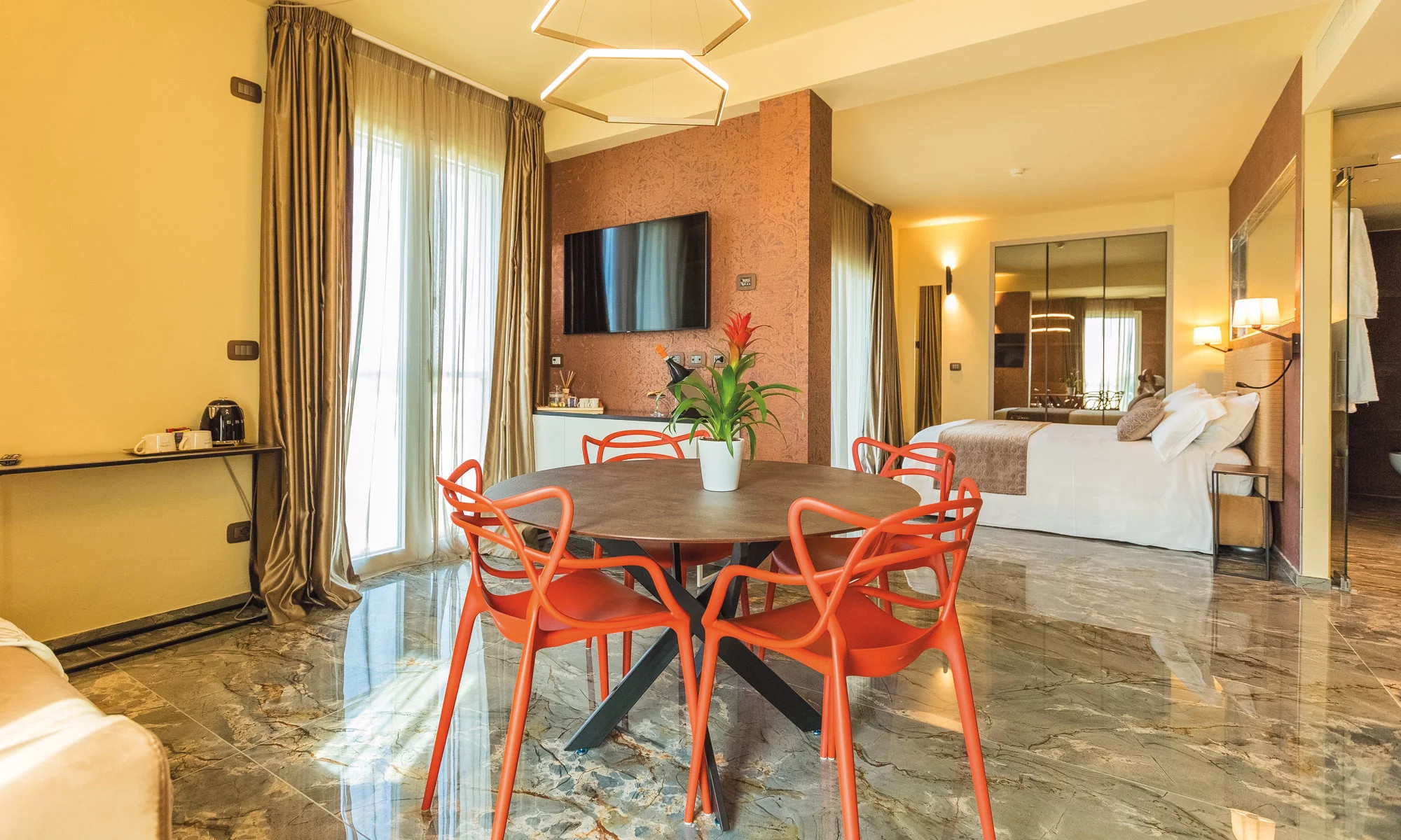 media.Slide-Suite-Capricornus_3Hotel-Arizona-Riccione